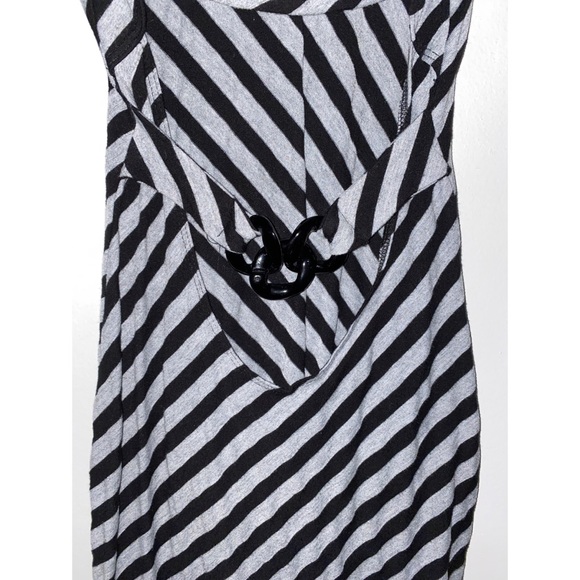 GUESS MINI TURTLE NECK OPEN BACK DRESS Size Small - Picture 4 of 8